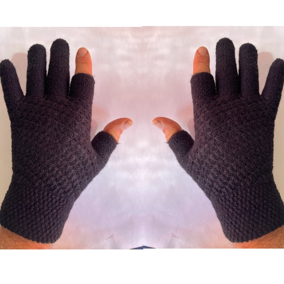 twofingergloves
